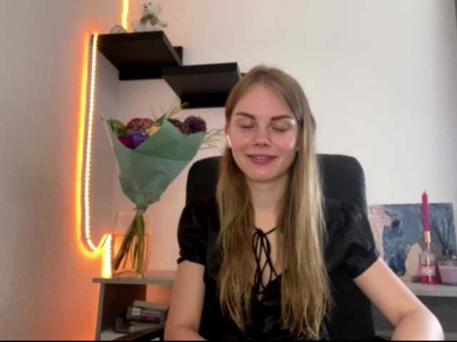 SunStrike live cam on BongaCams