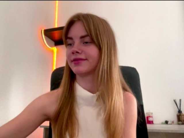 SunStrike live cam on BongaCams