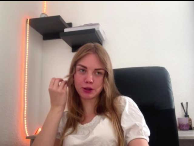 SunStrike live webcam show