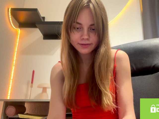 SunStrike live cam on BongaCams