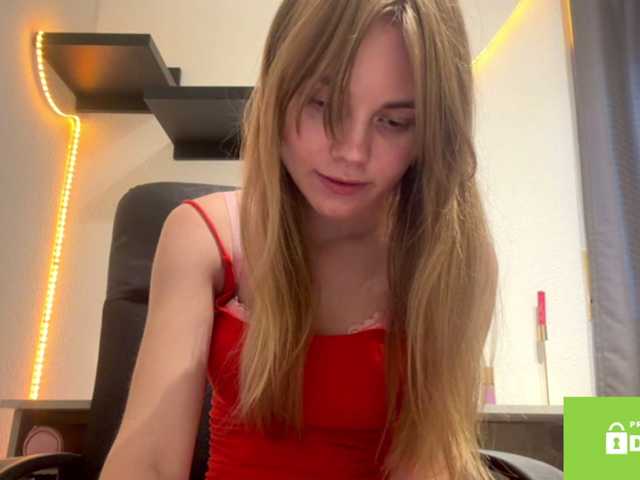 SunStrike live cam on BongaCams