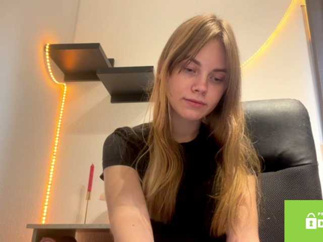 SunStrike live cam on BongaCams