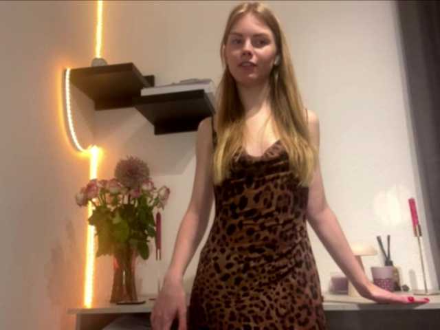 SunStrike live webcam show