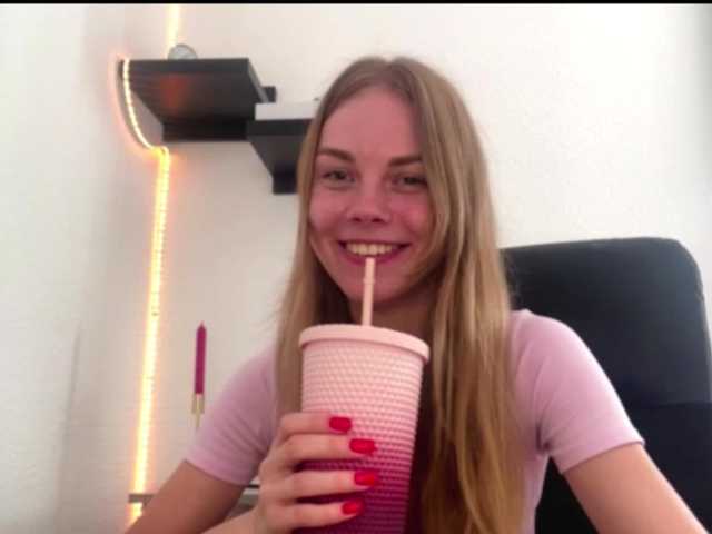 SunStrike live cam on BongaCams