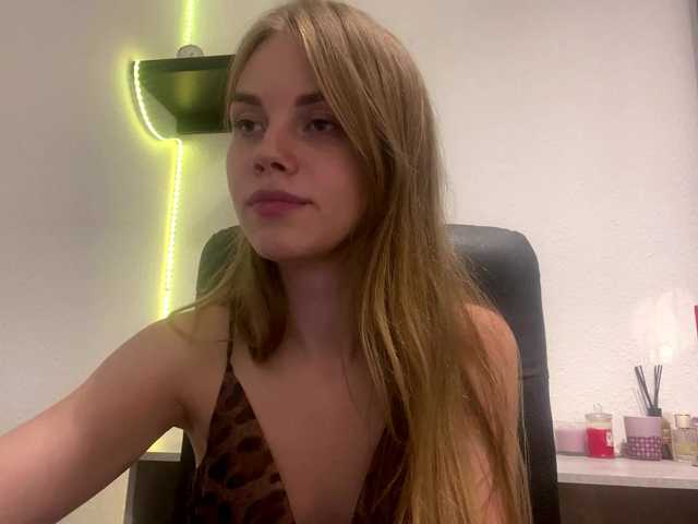 SunStrike live cam on BongaCams