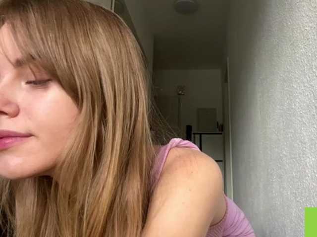 SunStrike live cam on BongaCams