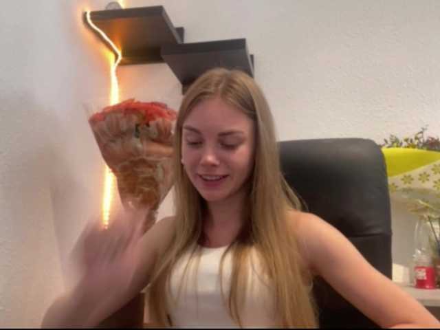 SunStrike live cam on BongaCams