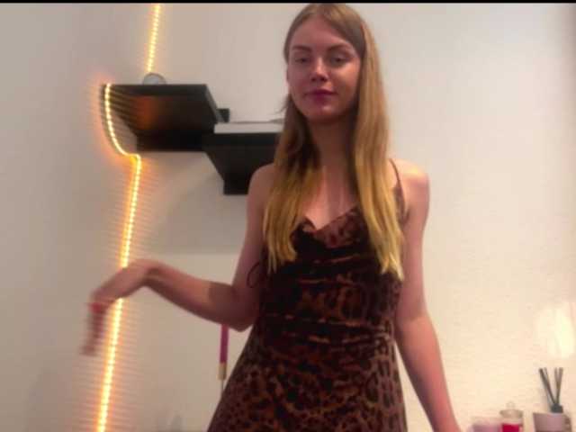 SunStrike live cam on BongaCams