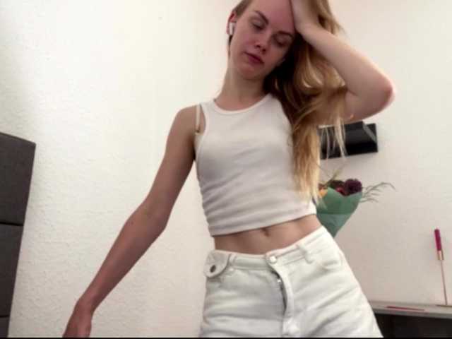 SunStrike live cam on BongaCams