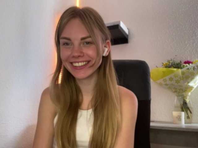 SunStrike live cam on BongaCams