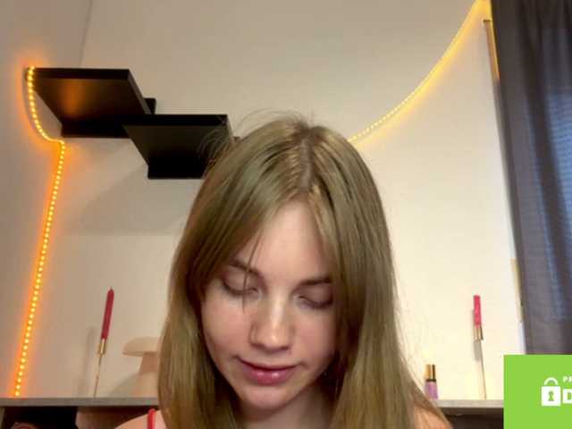 SunStrike live cam on BongaCams
