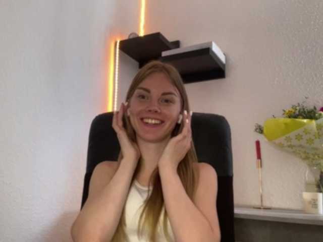 SunStrike live cam on BongaCams