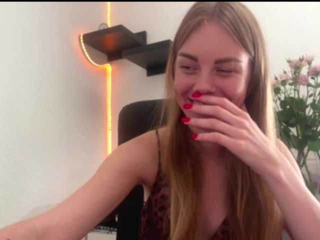 SunStrike live cam on BongaCams
