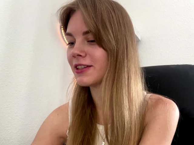SunStrike live cam on BongaCams