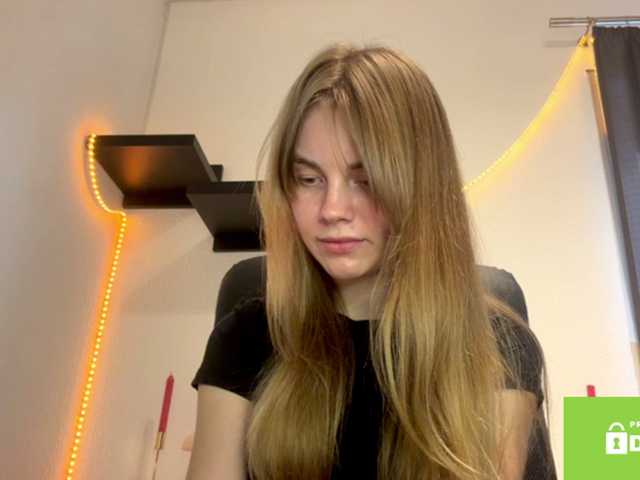 SunStrike live cam on BongaCams