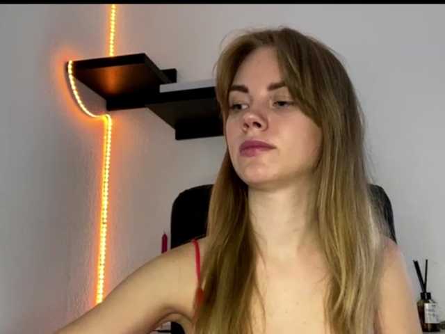 SunStrike live cam on BongaCams