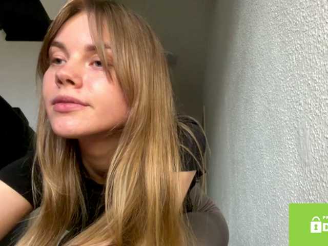 SunStrike live cam on BongaCams
