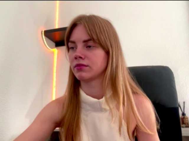 SunStrike live cam on BongaCams