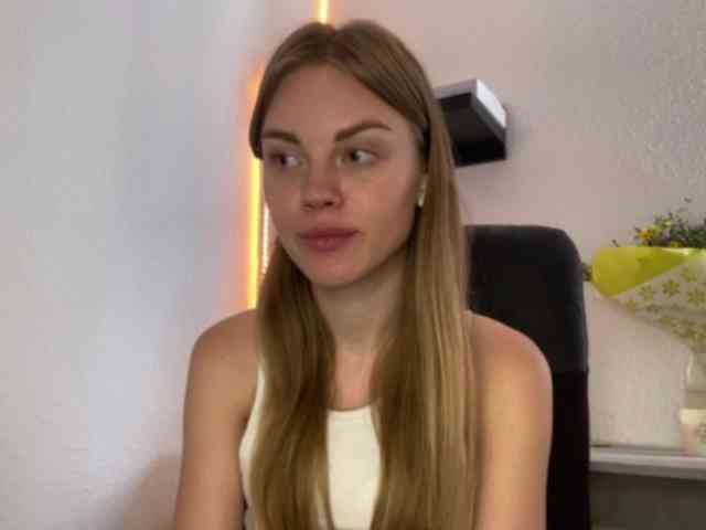 SunStrike Sex Cam Show