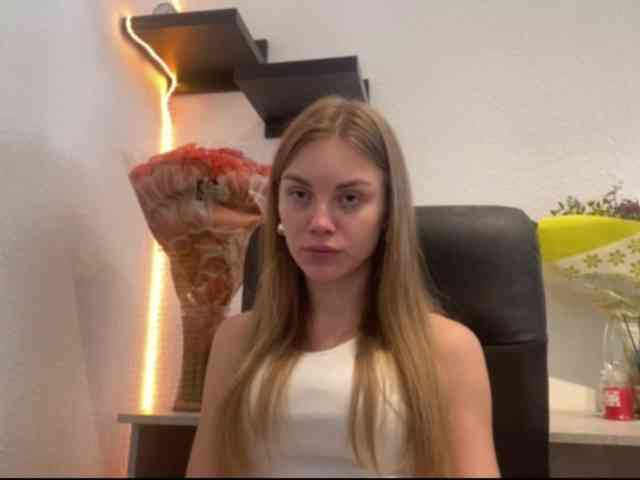 SunStrike Sex Cam Show