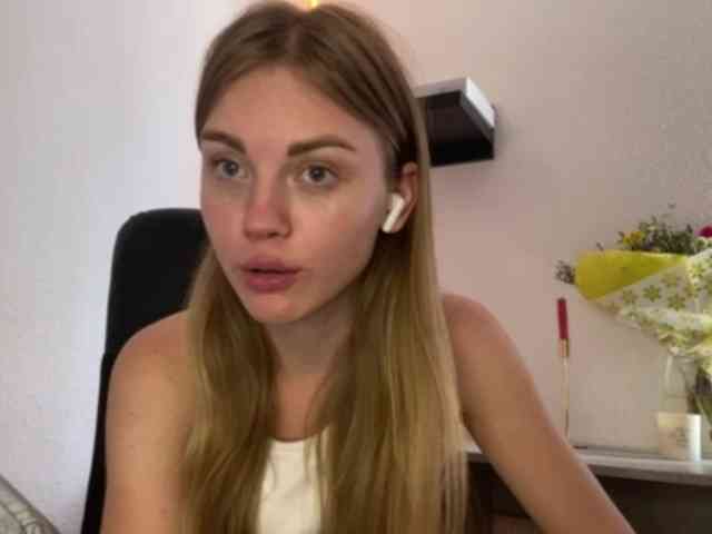 SunStrike Sex Cam Show