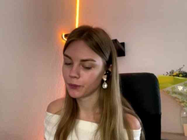 SunStrike Sex Cam Show