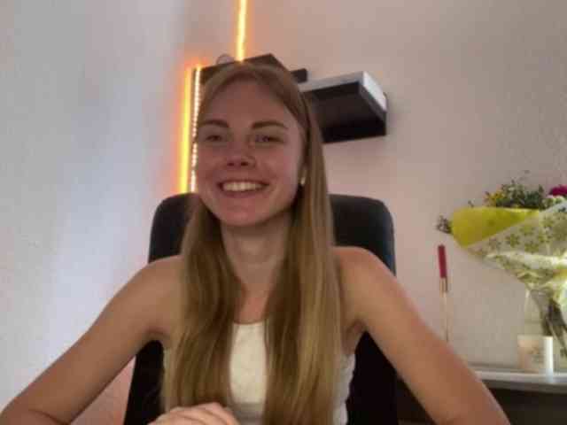 SunStrike Sex Cam Show
