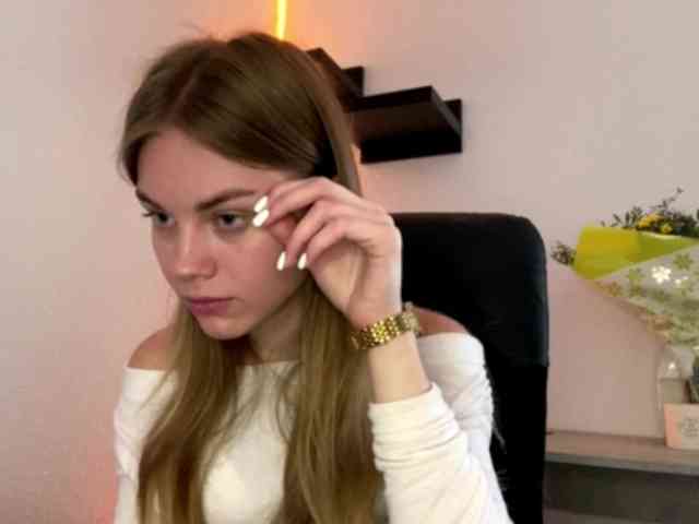 SunStrike Sex Cam Show