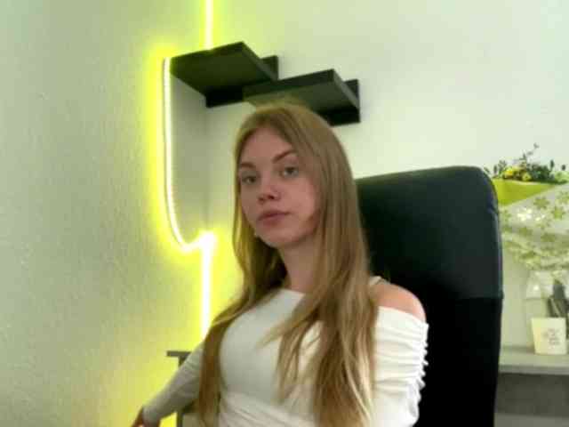 SunStrike Sex Cam Show