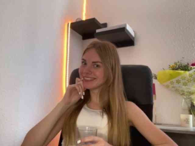SunStrike Sex Cam Show