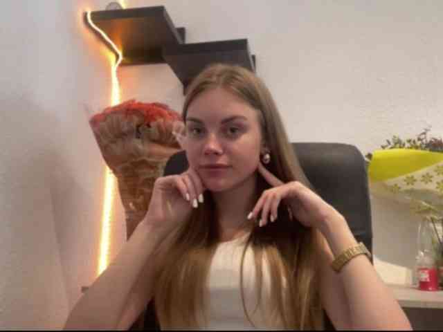 SunStrike Sex Cam Show