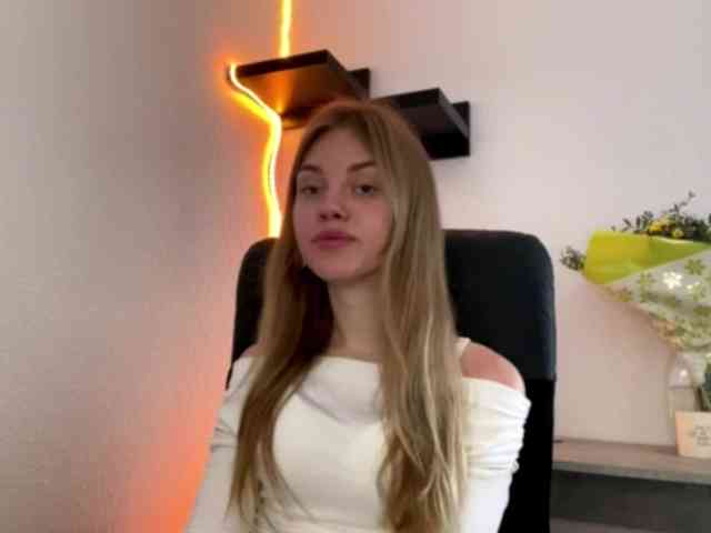 SunStrike Sex Cam Show