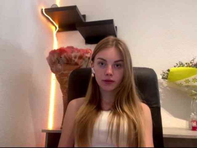 SunStrike Sex Cam Show