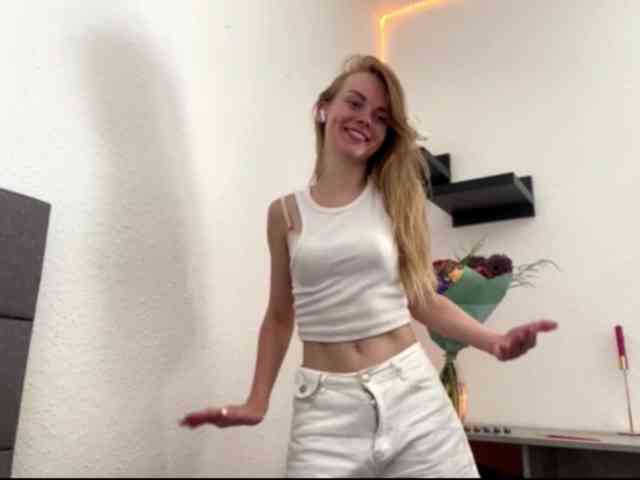 SunStrike Sex Cam Show