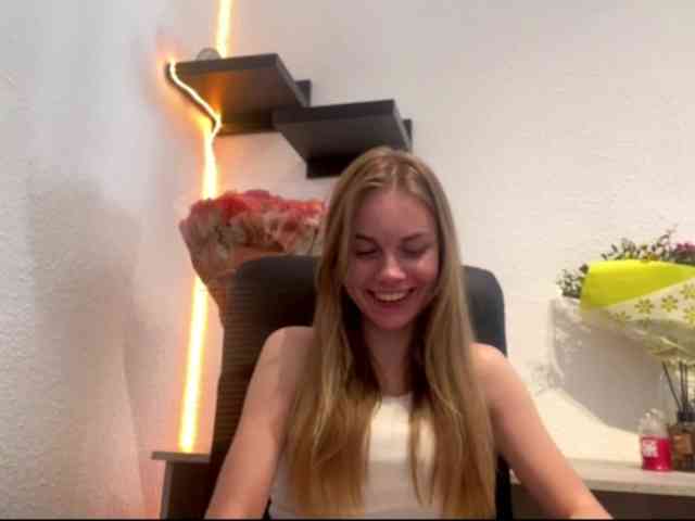 SunStrike Sex Cam Show
