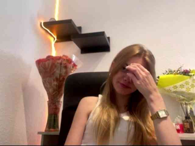 SunStrike Sex Cam Show