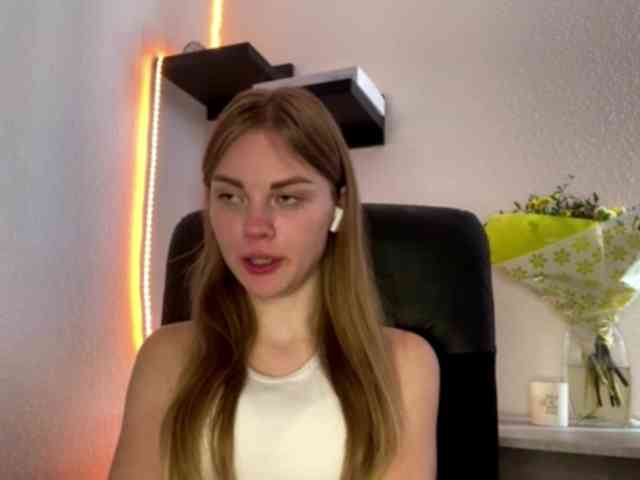 SunStrike Sex Cam Show