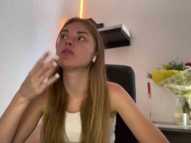 SunStrike Sex Cam Show