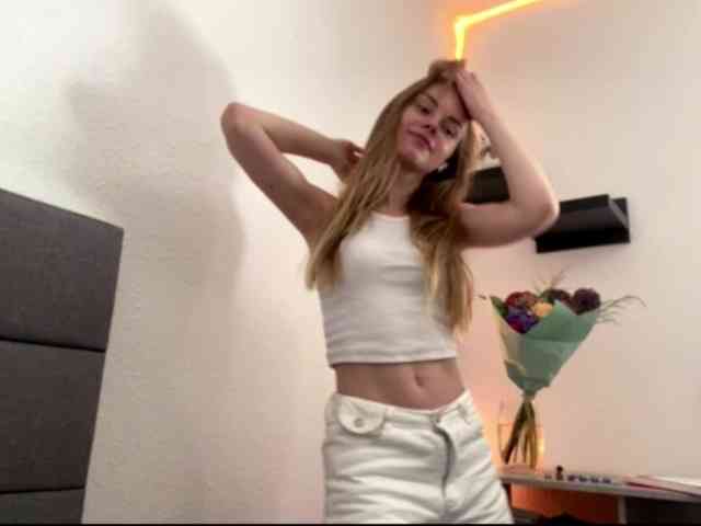 SunStrike Sex Cam Show