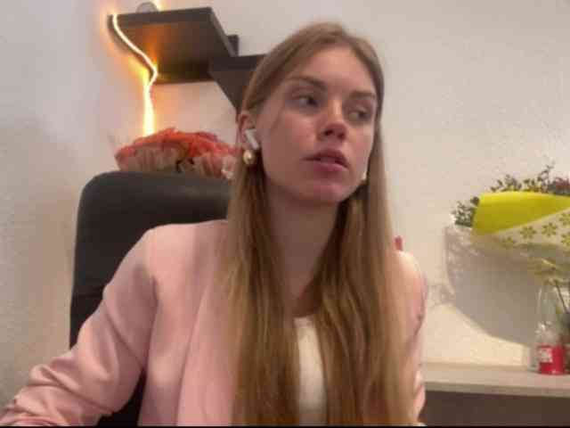 SunStrike Sex Cam Show