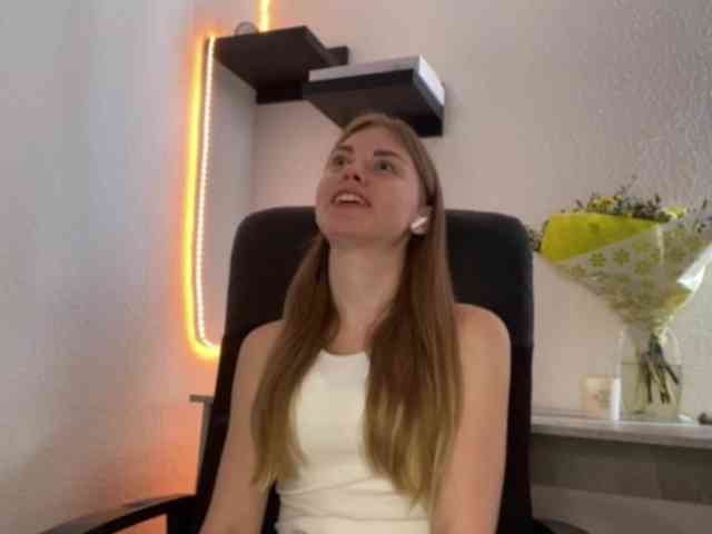 SunStrike Sex Cam Show