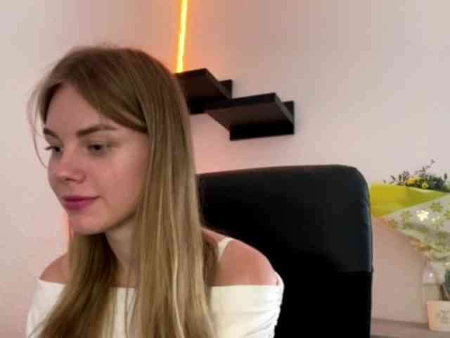 SunStrike Sex Cam Show