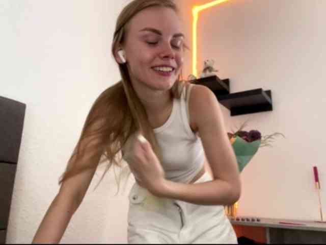 SunStrike Sex Cam Show