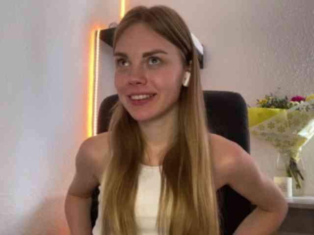 SunStrike Sex Cam Show