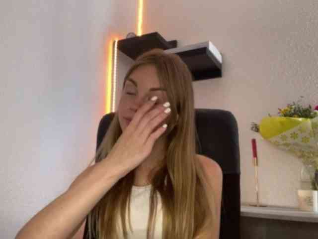 SunStrike Sex Cam Show
