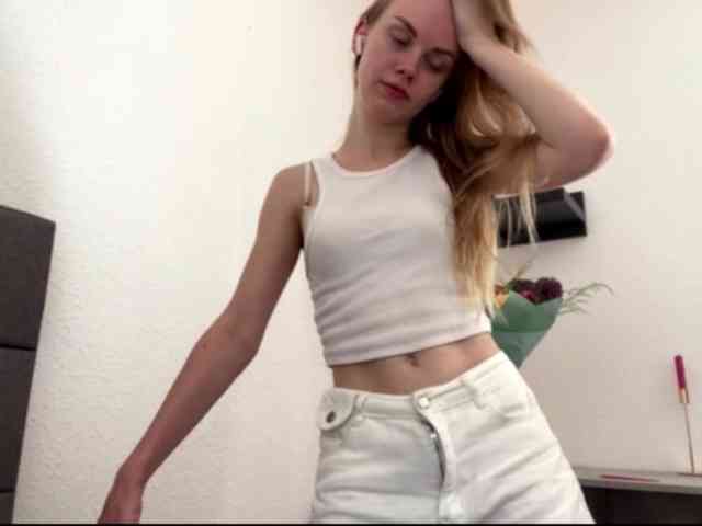 SunStrike Sex Cam Show