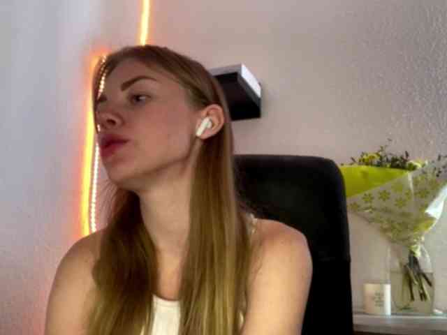SunStrike Sex Cam Show