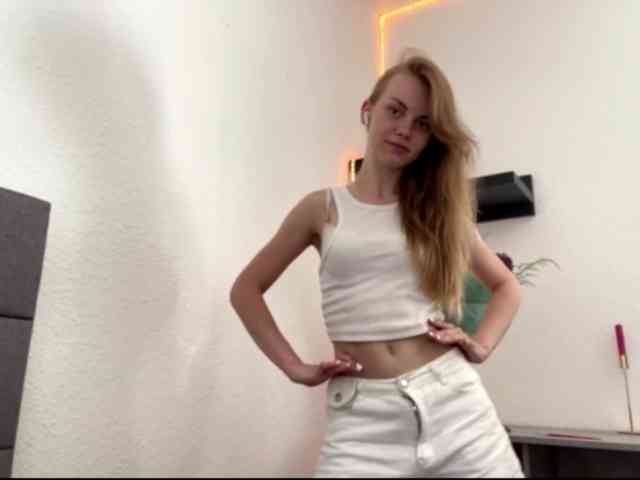 SunStrike Sex Cam Show