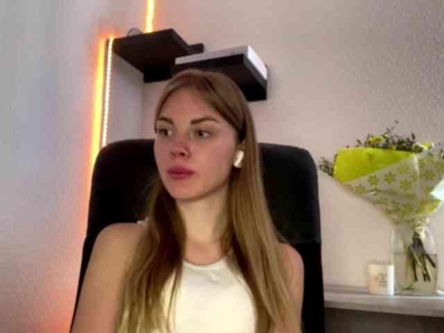 SunStrike Sex Cam Show