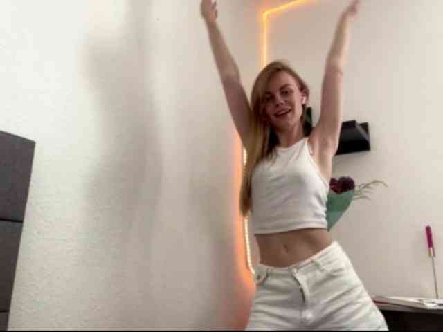 SunStrike Sex Cam Show